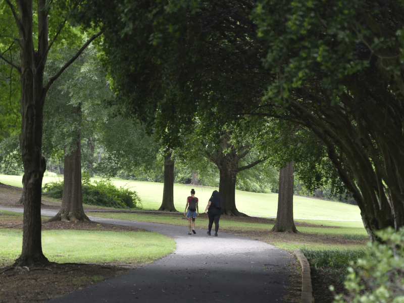 bishop-park-walking-trail